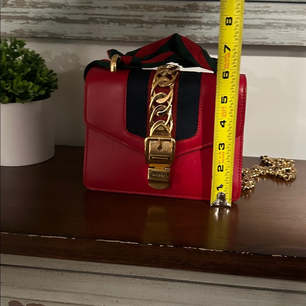 Gucci Red Sylvie Shoulder bag - Picture 13 of 13